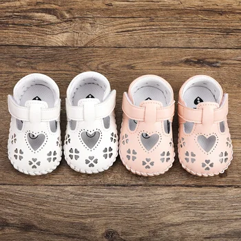 Очарователните летни сандали за малки момичета: дишащ дизайн с лък, мек комфорт, нескользящая обувки за ходене (на възраст 0-15 месеца)